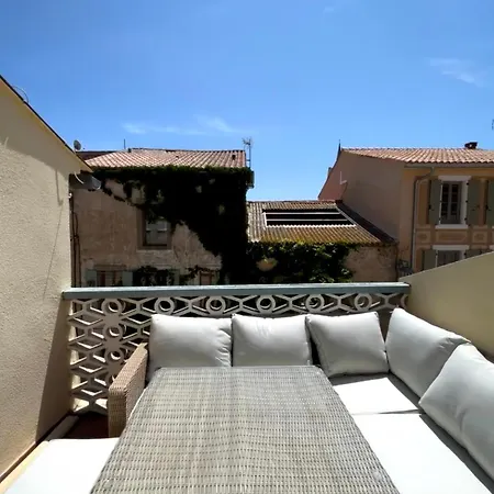 Maison Emile - Coeur Du Village - 8 Personnes - Clim - Superbe Literie * 루케이트